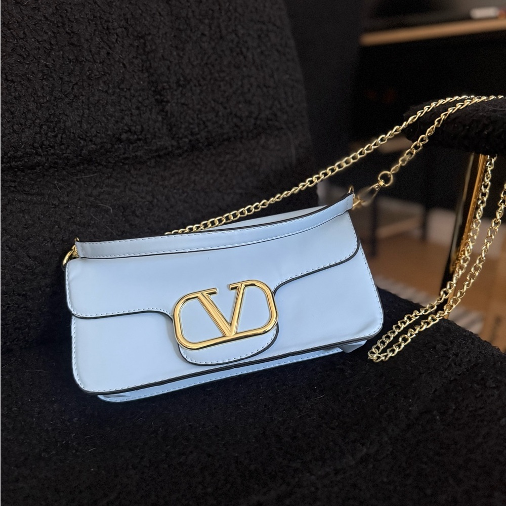 Light Blue V Crossbody Bag with Gold Chain